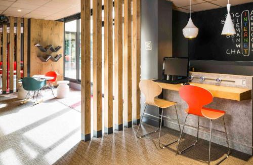 Suresnes Hotel | ibis Paris Pont de Suresnes Longchamp