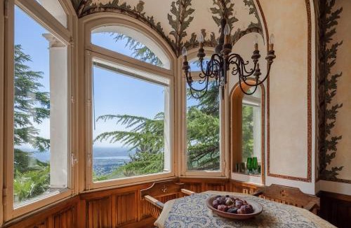 Santa Maria del Monte Apartment | Il Parco e gli Affreschi