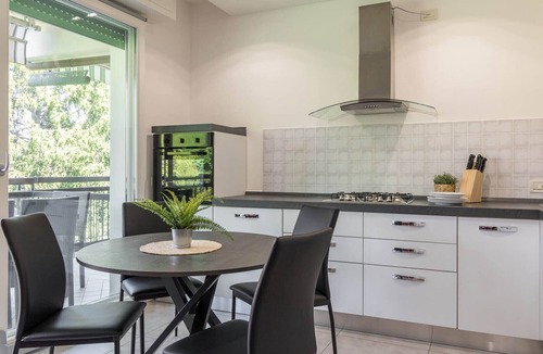 Pieve Vecchia Apartment | Il Professore: front lake apartment