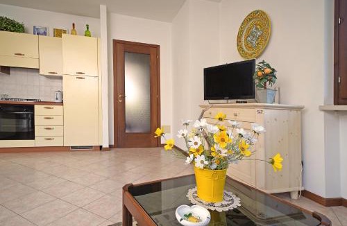 Torri del Benaco Apartment | In Centro a Torri del Benaco