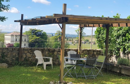 Valgatara Apartment | Independent accommodation with private bathroom and exclusive garden use.
