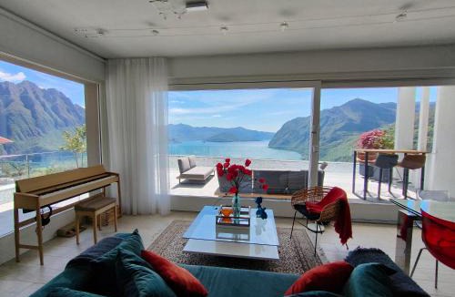 Solto Collina Apartment | IseoLakeRental - Blue Note