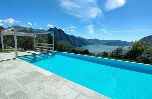 Solto Collina Apartment | IseoLakeRental - Blue Note