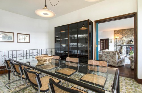 Ispra Villa | Ispra Villa Sleeps 13 Air Con WiFi