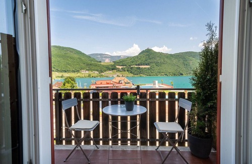 Seestrasse Apartment | 700B Apartments Am See