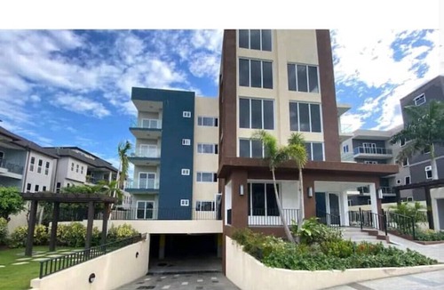 Jack's Hill Apartment | It's an Experience (IAE)Homes :Luxury Apt close to all the hot spots in Kingston