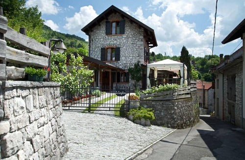 Ponte nelle Alpi House | 75 m² House ∙ 2 bedrooms ∙ 5 guests