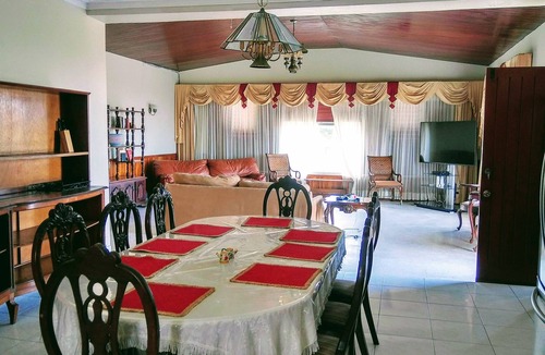 Jack's Hill House | Jacks Hill Tropical Arcadia