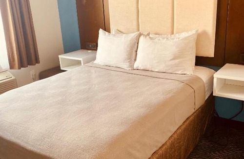 Queens Hotel | JFK Rockaways Inn