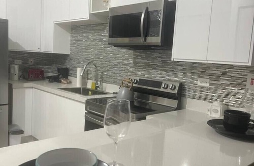 Eden Gardens Apartment | Kensington two bedroom with pool and gym