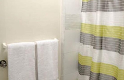 Saint Andrew Apartment | Kingston Town Suite