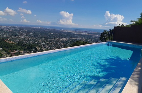 Saint Andrew Apartment | Kingston view