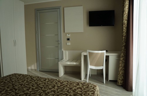 Anzio Hotel | L'Approdo