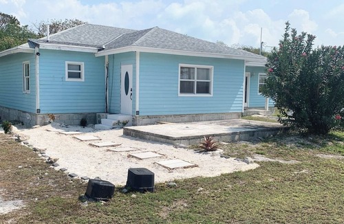 Jimmy Hill Apartment | L&L Cozy Stuido Inn Studio unit Exuma