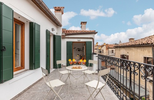 Castello Apartment | La Bricola Terrace Apartment