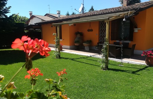 Ca' Savio House | LA BRIGATA APARTMENTS (Orange House)