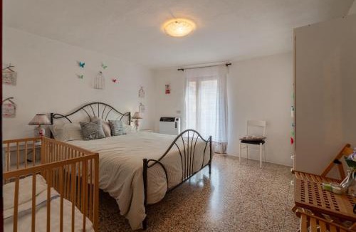 Onore Apartment | La Casa delle Farfalle Onore Bergamo
