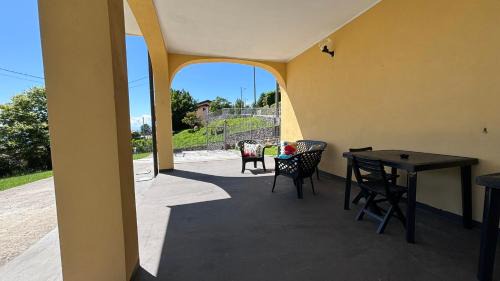 Colle Brianza Apartment | La Casa Gialla
