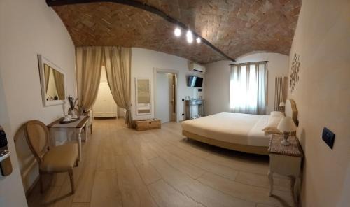 Portile House | La Corte Country Rooms