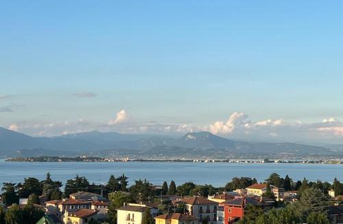 Monte Apartment | La Gialla Attico dAmore By Case al Lago