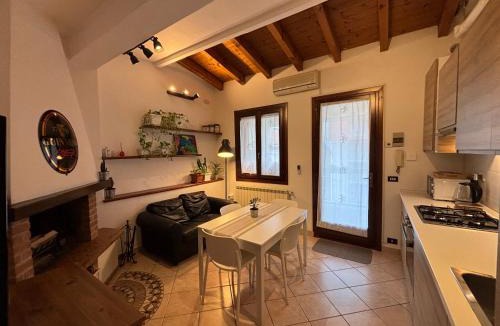 Chioggia Apartment | La Mansardina
