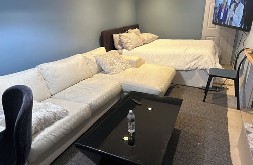 Canarsie Apartment | La Studio Brooklyn NY