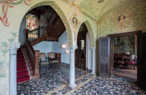 Torno House | La Villa Regia