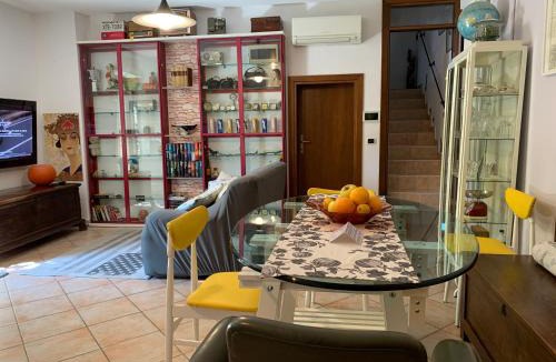 Cazzano Tramigna Apartment | La Volpe e l'Iris by Holiday World
