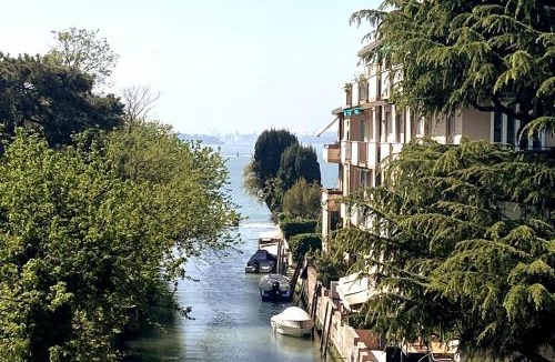 Santa Maria in Stelle Apartment | Lagoon view terrace apartment