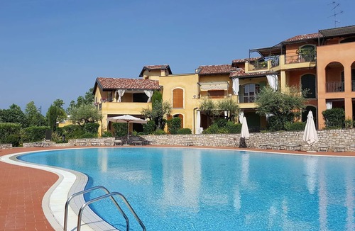 Solarolo Apartment | Lake Garda 10, Borgo Torchio