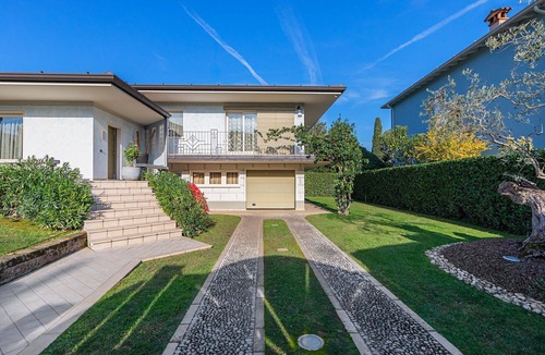 Toscolano Maderno Villa | "Lake House" Charming Villa just 50 meters from the lake and sandy beach