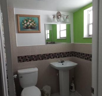 Downtown Apartment | Lakeview Manor
