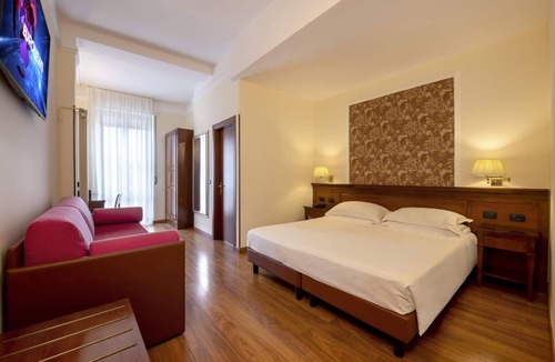 Milan Hotel | Lancaster Hotel