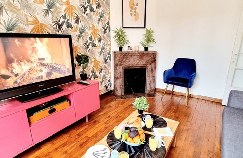 Antony Apartment | Large 2-room apartment - Paris & Orly Airport 15 min away + Parc de Sceaux 1 min away