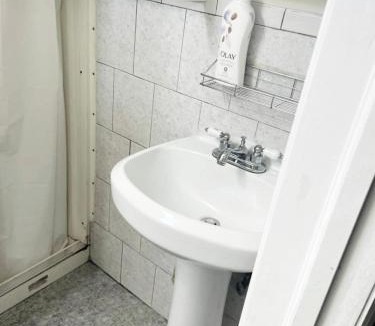 East New York House | Large 3-Bedrooms/2-Bath Apt, One Block to Train