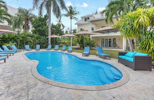 Paradise Island House | Large and Luxurious Unit 6/Spacious/Atlantis - Group/Family