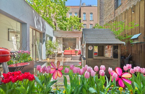 Upper East Side House | Large Duplex in private townhouse with movie screen!
