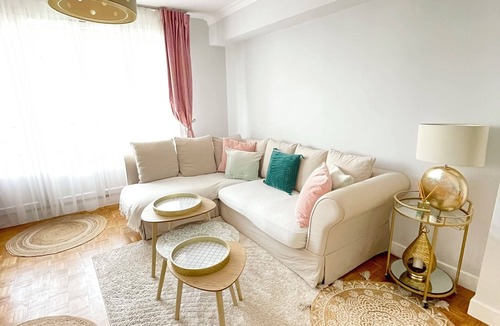 Cachan Apartment | Large family home, close to transport and shops, 7 min Paris, free parking