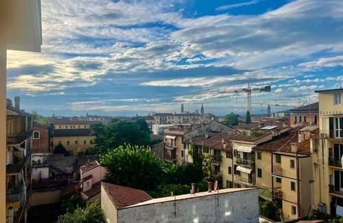 Verona City Centre Apartment | Large modern house in the Old Town