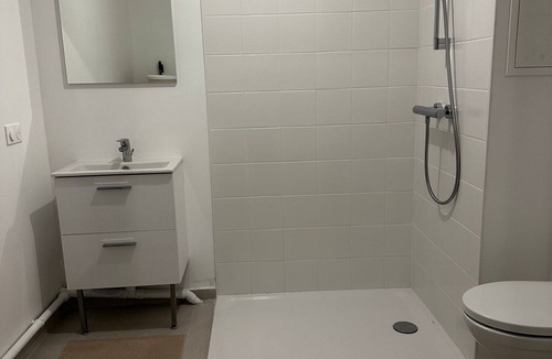 Alfortville Apartment | Large, well-located studio