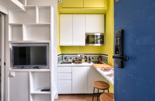 Quartier de Rochechouart Apartment | Lavie Maison Parisian Studio