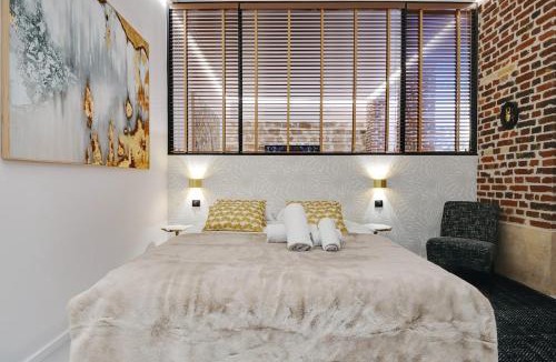 Saint-Gervais Apartment | Le Marais Luxury & Trendy Apartment