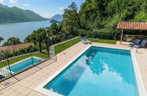 Naggio Villa | Le Petit Palais Villa