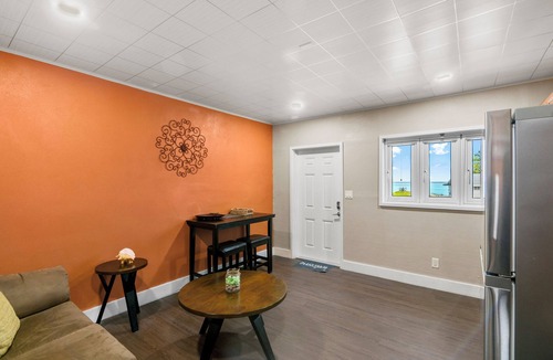 Farmer's Hill Apartment | Legacy Beach Suites