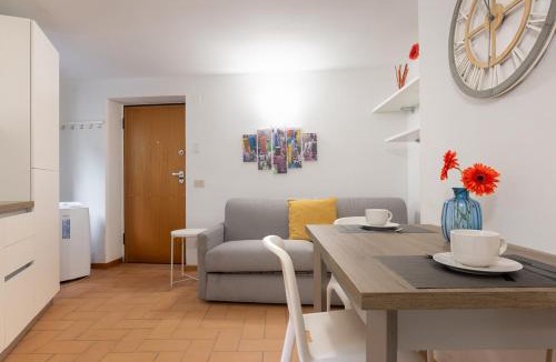 Gardone Riviera Apartment | Lemon House 1 by Wonderful Italy