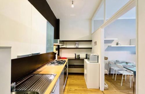 Sesto Calende Apartment | Leonardo Academy a 2': ampio trilocale in centro