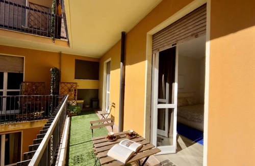 Sesto Calende Apartment | Leonardo Academy Hub: Comfort and Space in the Center