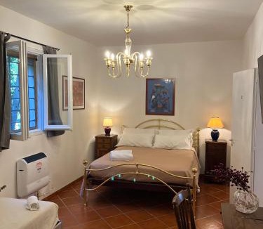 Longara House | Levante