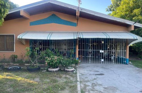 Spanish Town Zone Apartment | Livi's Hide-Away!
