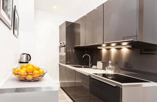 Porte-Saint-Martin Apartment | LivinParis | Luxury 2 Bedrooms Grand-Boulevard II